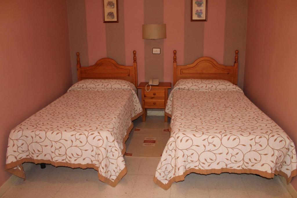 Hotel Valle Del Jerte Los Arenales Room photo